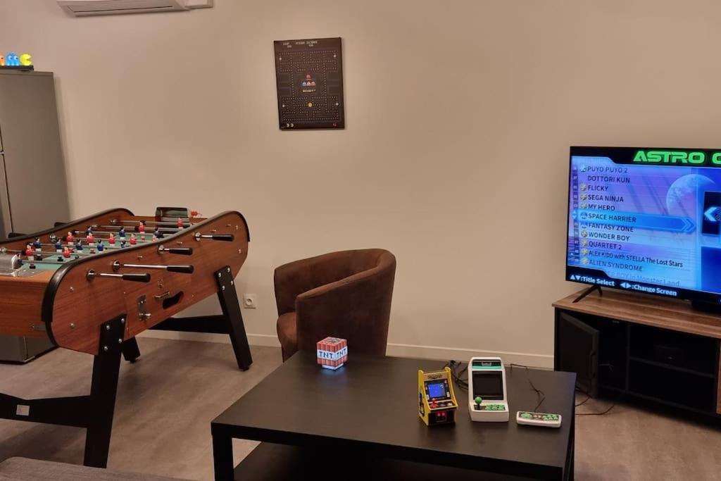 Belle Maison Climatisee Renovee Pac-Man Entre Collegues, Amis, Famille - Barbecue - Netflix - Prime - Baby Foot 50Cts Saint-Seurin-sur-l'Isle Екстер'єр фото