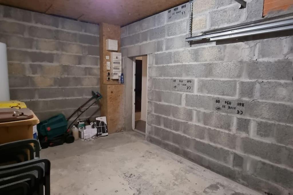 Belle Maison Climatisee Renovee Pac-Man Entre Collegues, Amis, Famille - Barbecue - Netflix - Prime - Baby Foot 50Cts Saint-Seurin-sur-l'Isle Екстер'єр фото