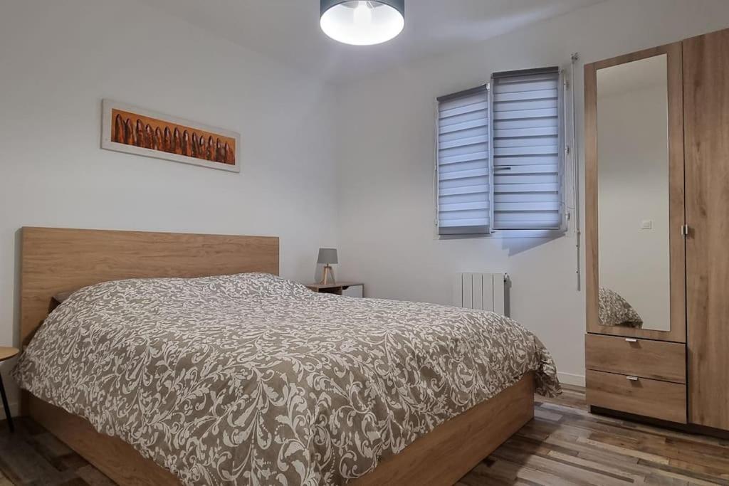 Belle Maison Climatisee Renovee Pac-Man Entre Collegues, Amis, Famille - Barbecue - Netflix - Prime - Baby Foot 50Cts Saint-Seurin-sur-l'Isle Екстер'єр фото