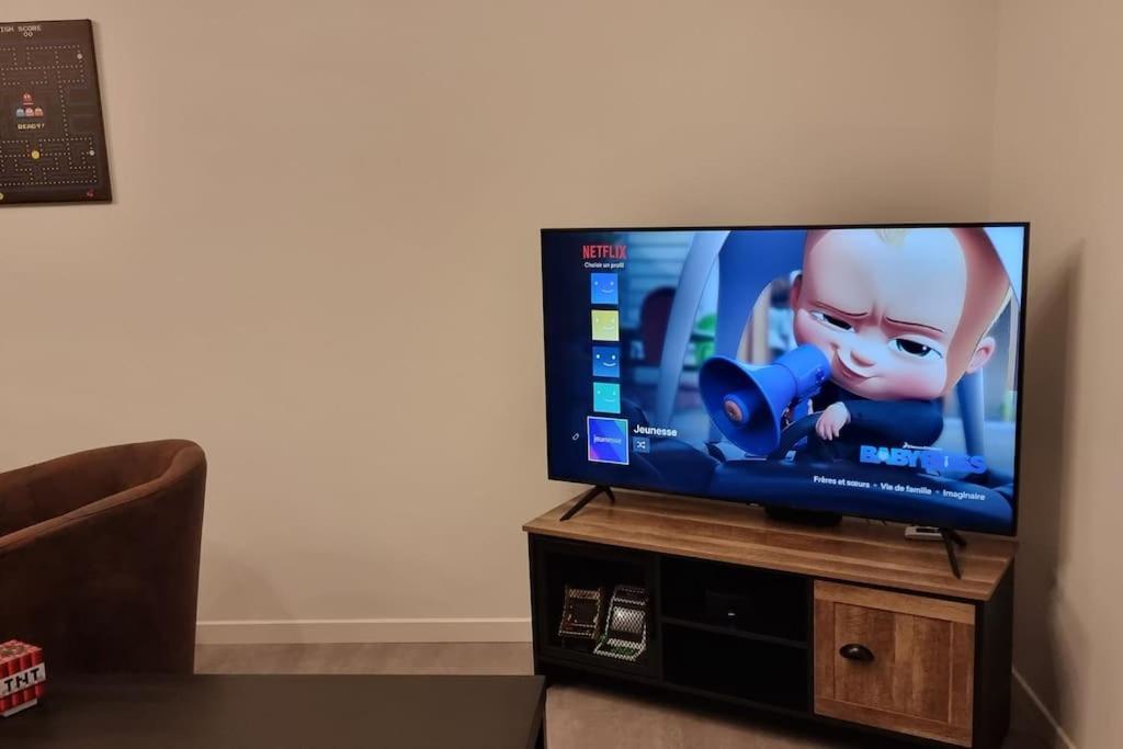 Belle Maison Climatisee Renovee Pac-Man Entre Collegues, Amis, Famille - Barbecue - Netflix - Prime - Baby Foot 50Cts Saint-Seurin-sur-l'Isle Екстер'єр фото